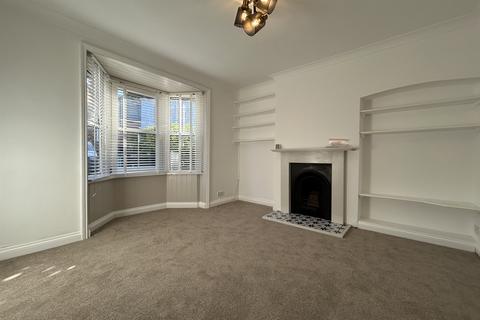 2 bedroom end of terrace house to rent, Fordington