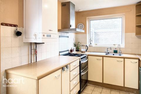 3 bedroom semi-detached house for sale, Harrisons Drive, Norwich