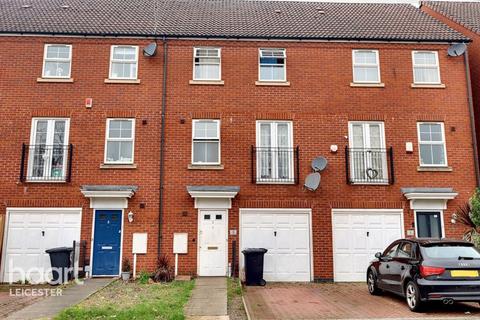 4 bedroom terraced house for sale, Montvale Gardens, Leicester