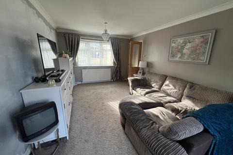 3 bedroom semi-detached house for sale - Dinting Close, Peterlee, County Durham, SR8