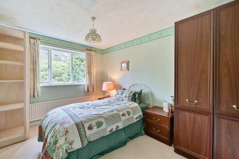64 Chalk Hill, West End, Southampton, SO18 3DB