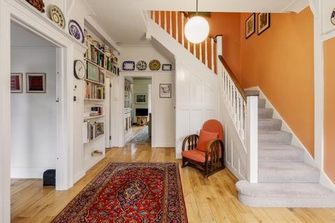 15 Vanbrugh Fields, London, SE3 7TZ