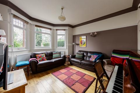 15 Vanbrugh Fields, London, SE3 7TZ