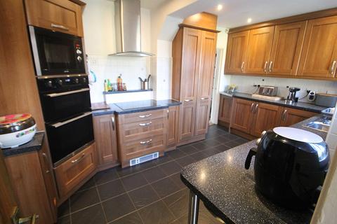 30 Canberra Road, Walsall, WS5 3NN