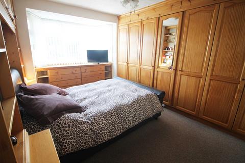 30 Canberra Road, Walsall, WS5 3NN