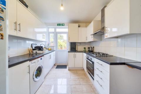 3 bedroom terraced house for sale, Croxford Gardens, London, N22