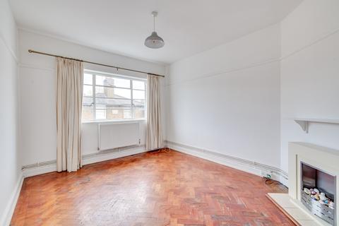 1 bedroom flat for sale, Burlington House, Burlington Road, London