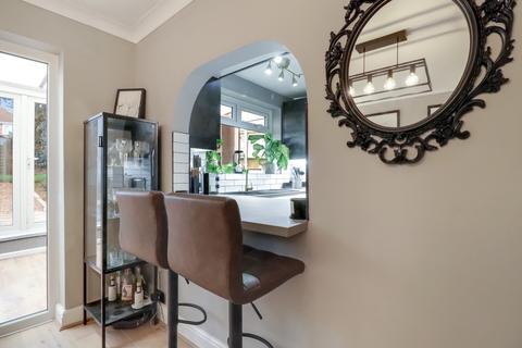 23 Rydes Hill Road, Guildford, GU2 9SS