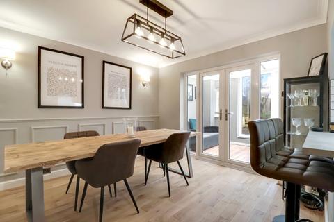 23 Rydes Hill Road, Guildford, GU2 9SS