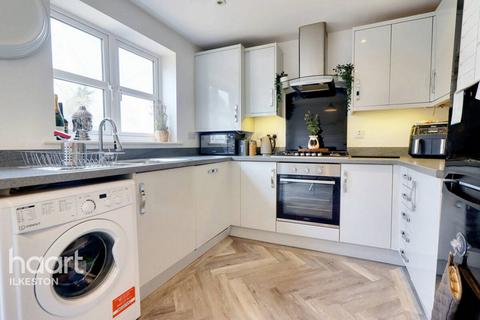 22 Varley Close, Heanor, DE75 7TF