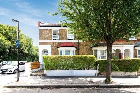94 Oakley Road, London, SE25 4XQ