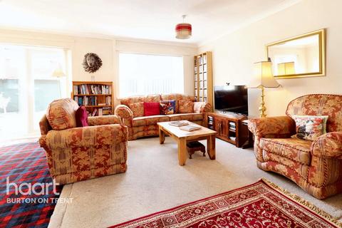 6 Ravens Way, Burton-on-trent, DE14 2JS