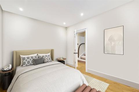 35 Bloomfield Terrace, London, SW1W 8PQ