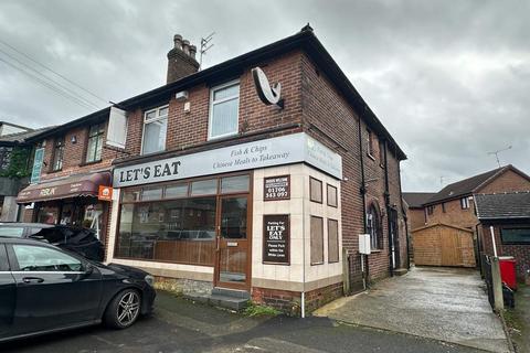 2 bedroom apartment to rent, a Bury Road, Bamford, Rochdale