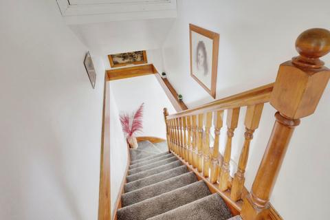 43 Blenheim Chase, Leigh-on-sea, SS9 3BZ
