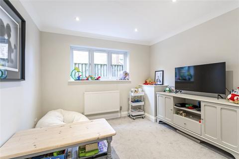 17 Gossmore Walk, Marlow, SL7 1QZ