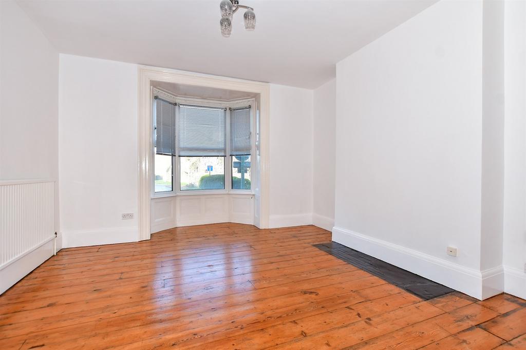 College Road, Maidstone, Kent 4 bed semidetached house for sale £400,000