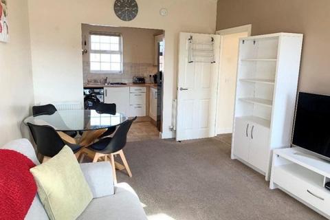 1 bedroom flat for sale - Redhouse Gardens, Swindon, SN25 2FS