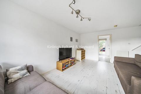 3 bedroom terraced house for sale, Farrier Close, Bromley
