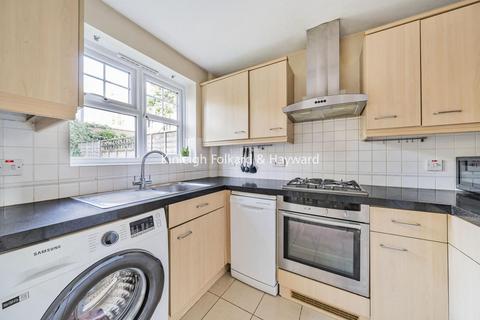 3 bedroom terraced house for sale, Farrier Close, Bromley