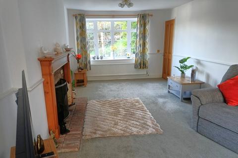4 bedroom link detached house for sale, Whittington Close, Hythe