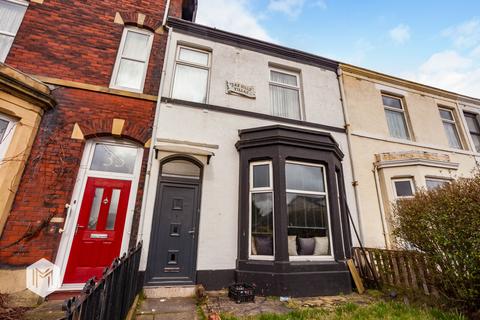 5 bedroom terraced house for sale, Parkhills Road, Bury, Greater Manchester, BL9 9AS