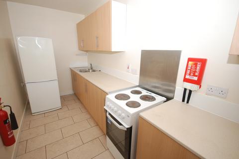 6 bedroom flat to rent, 12 Augusta Place, Leamington Spa, Warwickshire, CV32