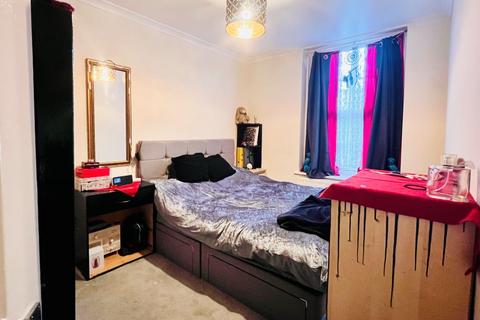 1 bedroom flat for sale - Flat 2, 83 Wellington Street, Luton, Bedfordshire, LU1 5AF