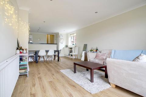 3 bedroom apartment for sale - Westbere Road, West Hampstead