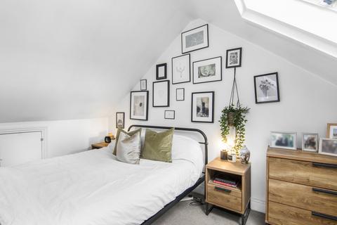 19b Buxton Road, Chingford, London, E4 7DP