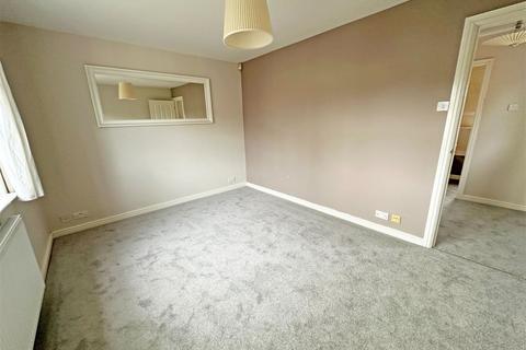 31 Calcutt Way, Shirley, Solihull, B90 1RS