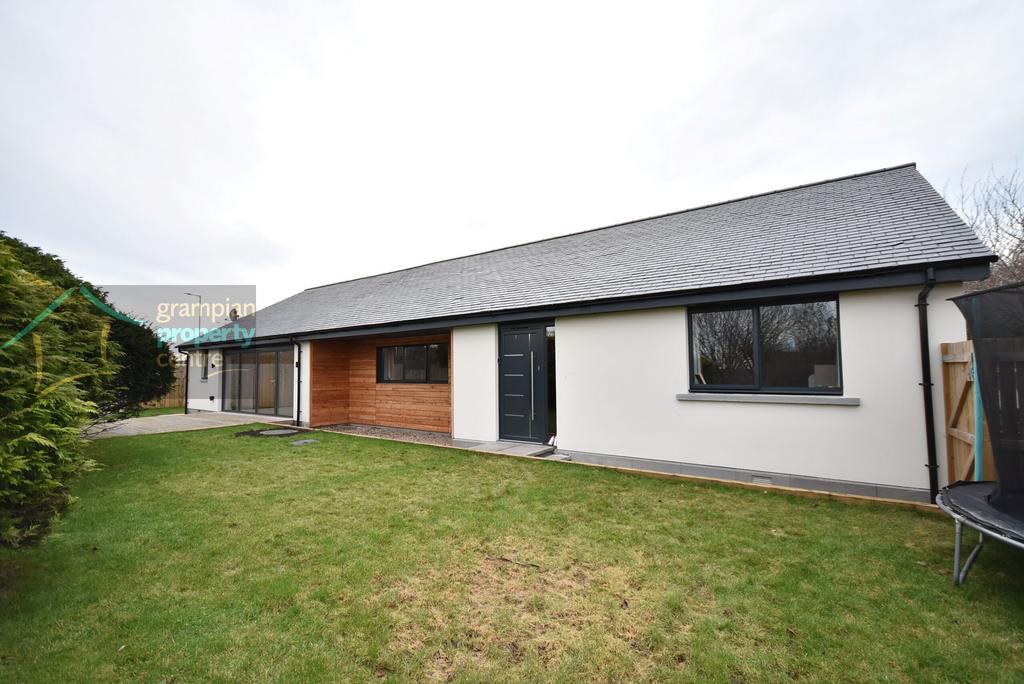 Duff Avenue 4 bed detached bungalow for sale £390,000