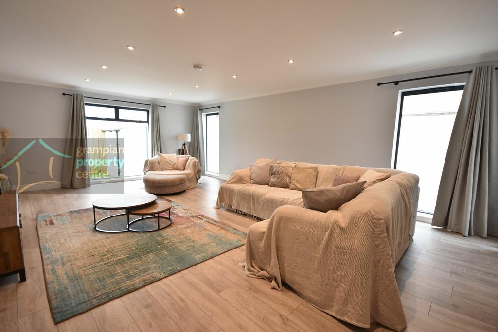 Duff Avenue 4 bed detached bungalow for sale £390,000