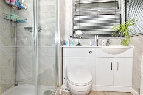 45 Wildman Close, Gillingham, ME8 9SL