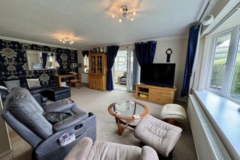 3 bedroom bungalow for sale, Wannock Gardens, Polegate, East Sussex, BN26