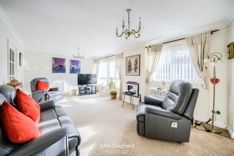 5 Albany Gardens, Solihull, B91 2PT