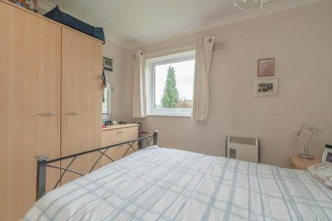 15, Willow Court Abbey Road, Macclesfield, SK10 3PD