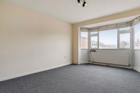 3 bedroom terraced house to rent, Colman Road, London, E16