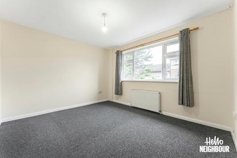 3 bedroom terraced house to rent, Colman Road, London, E16