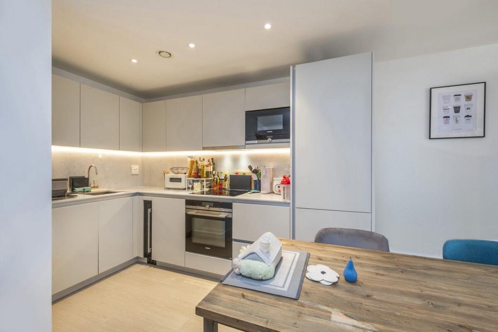 Kitchen (1)