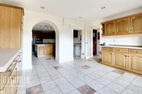 5 bedroom detached house for sale, South Street, Mosborough