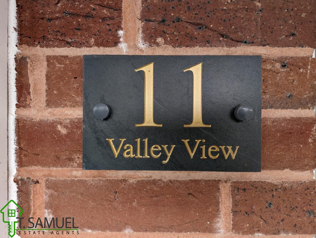 Valley View, Ynysboeth, Abercynon 4 bed detached house for sale £280,000