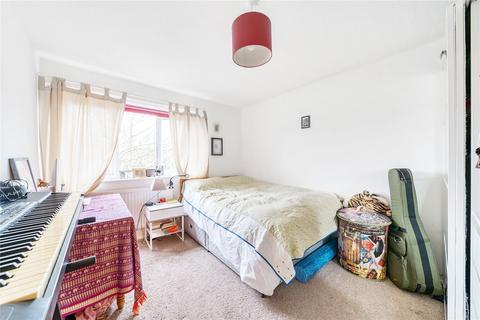 12 Holmshaw Close, London, SE26 4TH