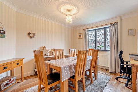 4 bedroom detached house for sale, Chyngton Way, Seaford, East Sussex