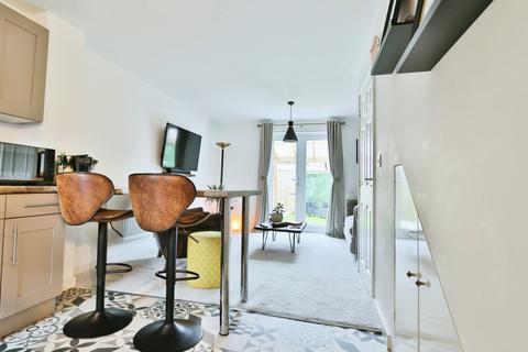 42 Bounty Drive, Kingswood, Hull, HU7 3FN