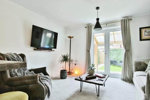 42 Bounty Drive, Kingswood, Hull, HU7 3FN