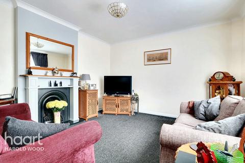 2 Lancing Road, Romford, RM3 8QJ