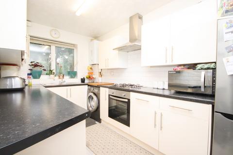 2 bedroom flat for sale - Riseley Road, All Saints Avenue, Maidenhead