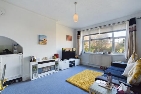 2 bedroom flat for sale, South Cliff Avenue, Eastbourne, BN20