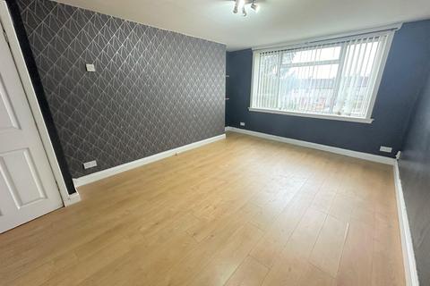 3 bedroom flat to rent, Balunie Avenue, Dundee, DD4